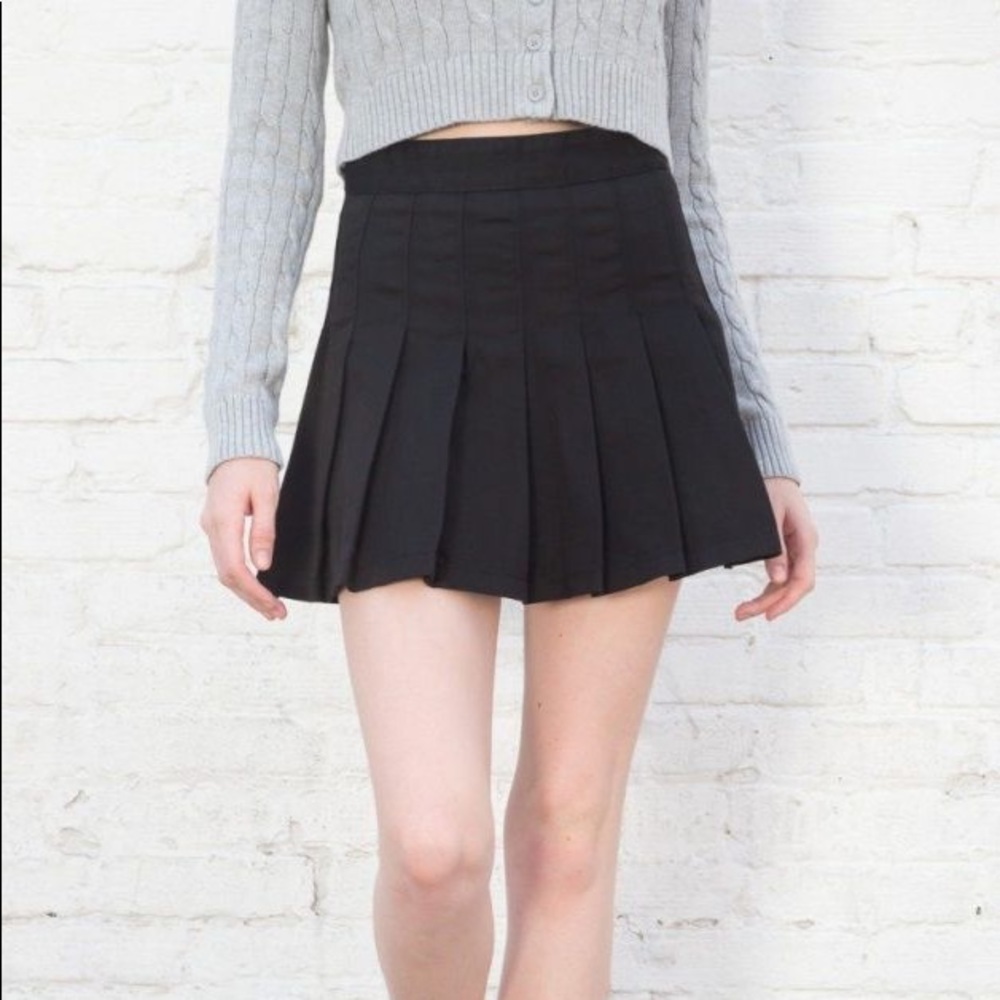 Dana Skirt - Pleated Black Brandy Melville Skirt